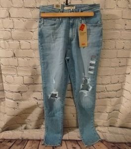 Levis 721 NWT High Rise RIP Skinny Jeans Destroyed Jeans Size 28
